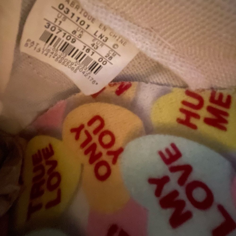 NWT VALENTINES 💘 woman’s Air Force 1’s - Picture 3 of 11